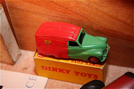 B.P. VAN (DINKY) - click to enlarge